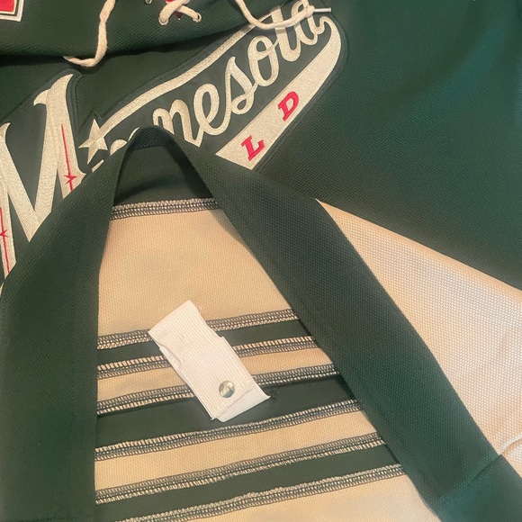 Reebok Green and Red NHL Jersey - Picture 4 of 4